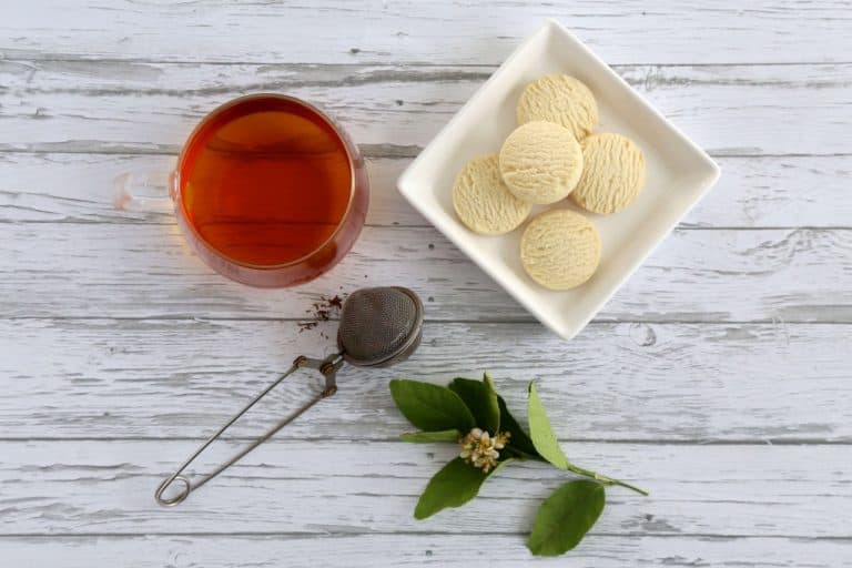 3 Easy Steps on How to use a Tea Infuser Desired Cuisine